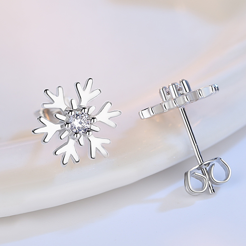Earrings Snowflake Inlaid Zircon Small Fresh Earrings Women Christmas New Year Diamond Stud Earrings 925 Sterling Silver Crystal Stud