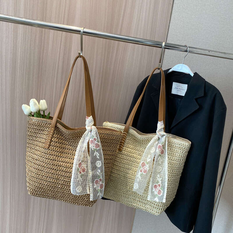 Summer Large Capacity Tote Shoulder Handmade Fresh Rural Handheld Grass Woven Women Bag