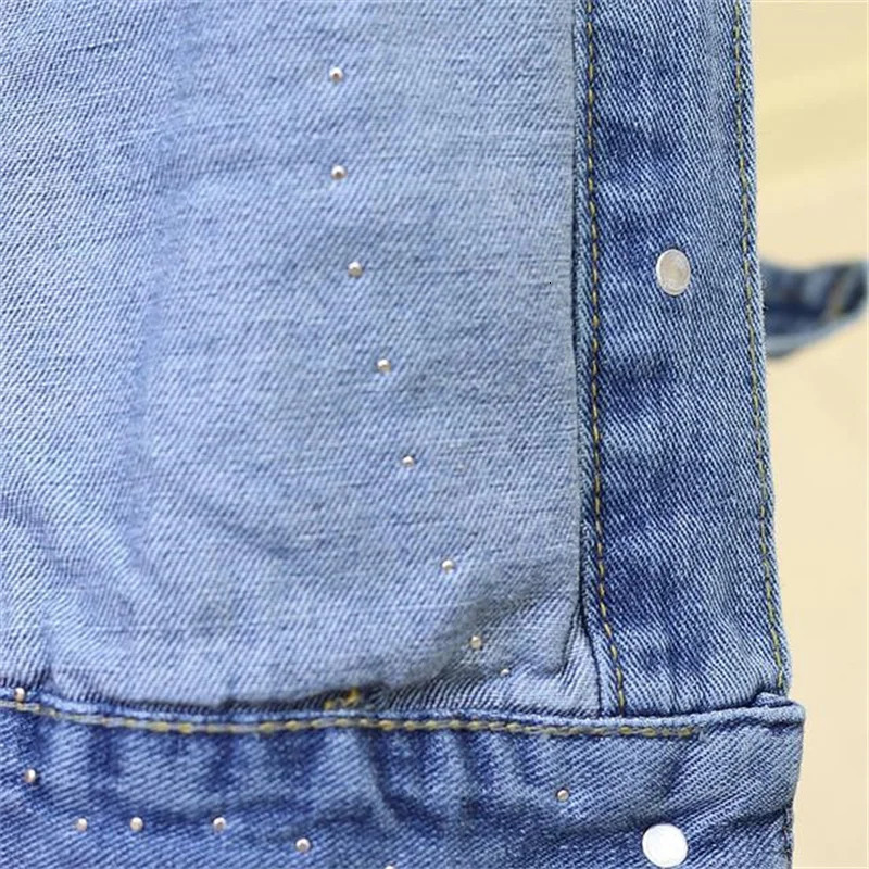 Embroidered Denim Short Jacket Womens Spring and Autumn Decal Diamond Hole Jacket Loose Top Student Jeans Jacket 241112