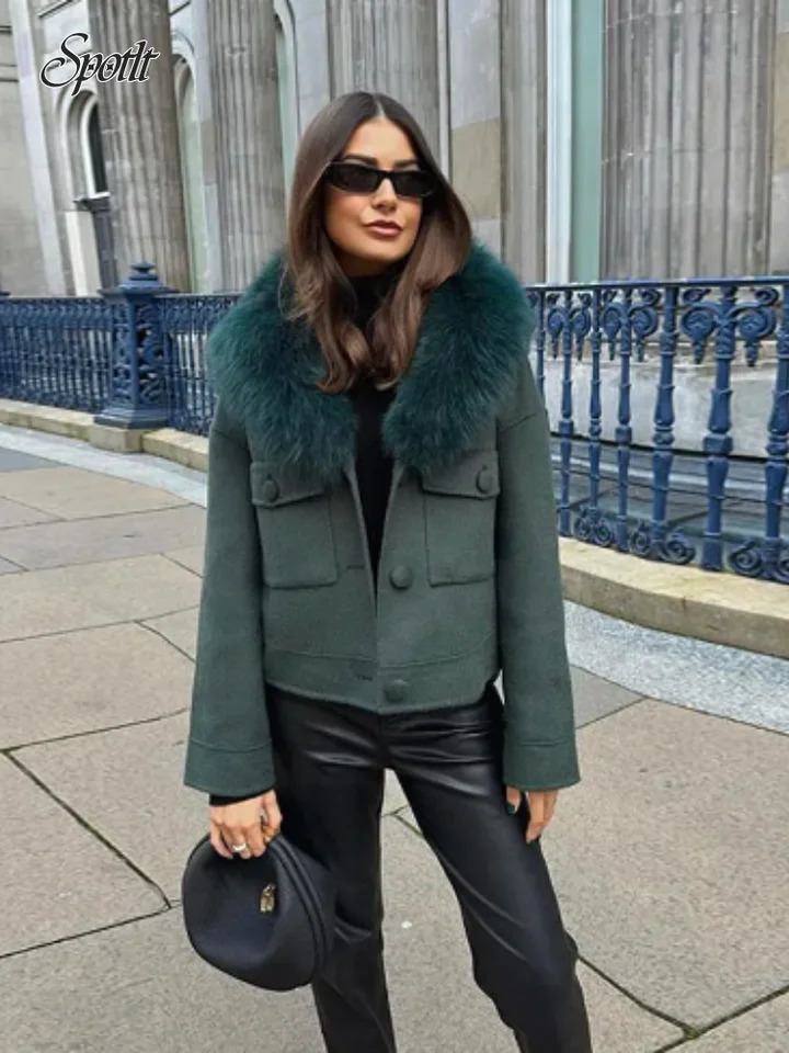 Winter Artificial Fur Collar Splicing Bomber Jacket Womens Retro Short Jacket Fashion Single Chest Loose Warm Jacket 241112