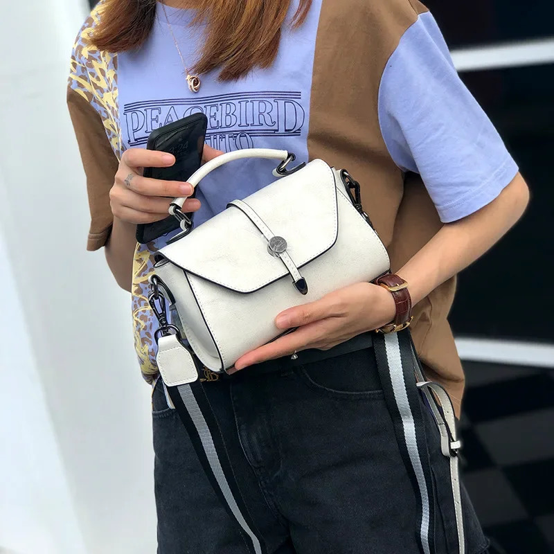 Womens Fashion Handbag Small Leather Phone Bag Shoulder Ladies Cowhide Purse Messenger Crossbody Versatile 241111