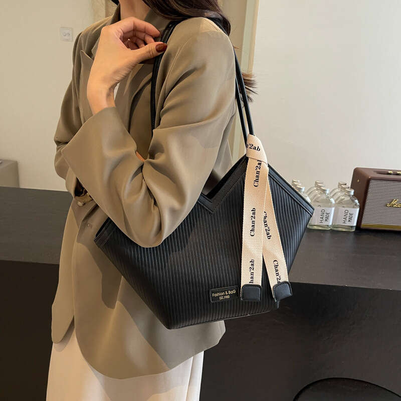 Women bag best quality 2024 new texture autumn and winter shoulder women's large capacity commuting fashionable versatile tote bags