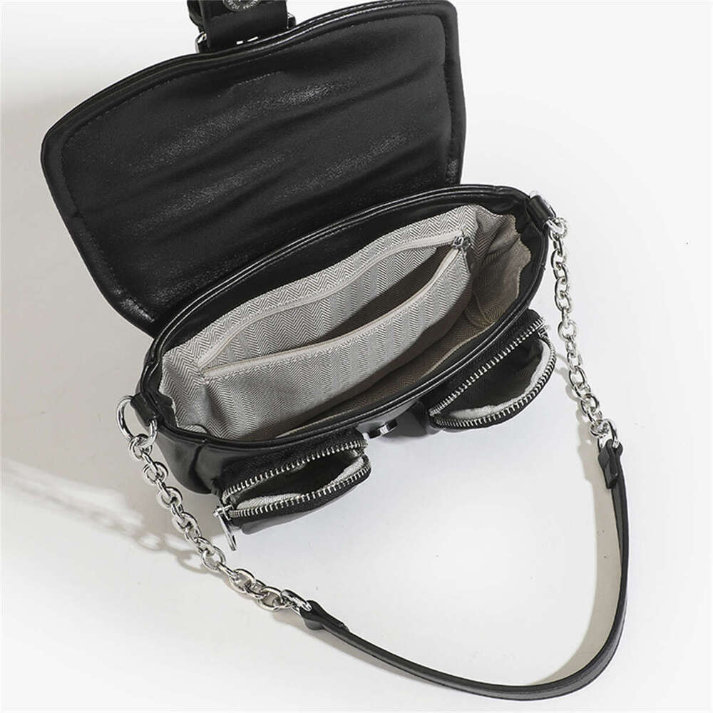 Punk style shoulder underarm new trend motorcycle Fashion retro classic senior sense women's bag
