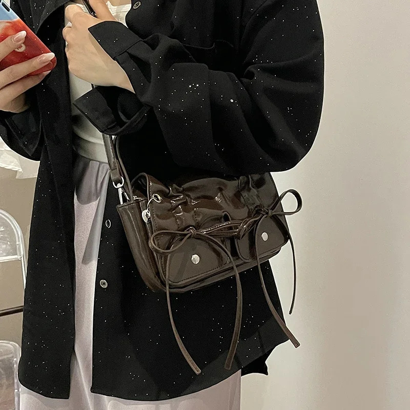 Casual Solid Interior Compartment Shoulder Bags Wrinkled Flap Pocket Bags for Women Zipper Pu Womens Handbags 241111