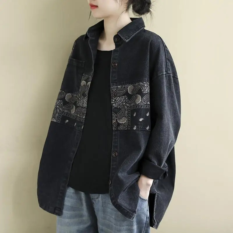Black loose long sleeved denim shirt for women spring style lapel patchwork printed casual denim jacket for women autumn outerwear top 241112