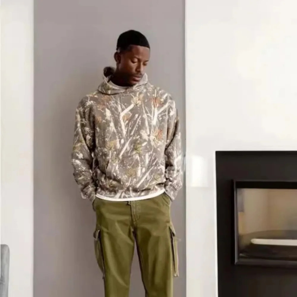 Autumn unisex hoodie selling sleeping camouflage jungle maple leaf tree branch pattern 3D printed hoodie 241111