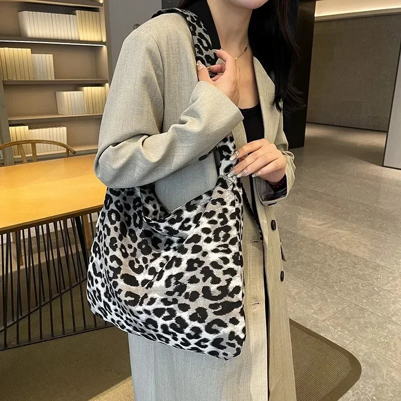 Leopard Print Canvas Sweet Womens Handbags Large Capacity Communicating Handbag Shoulder Bag 241111