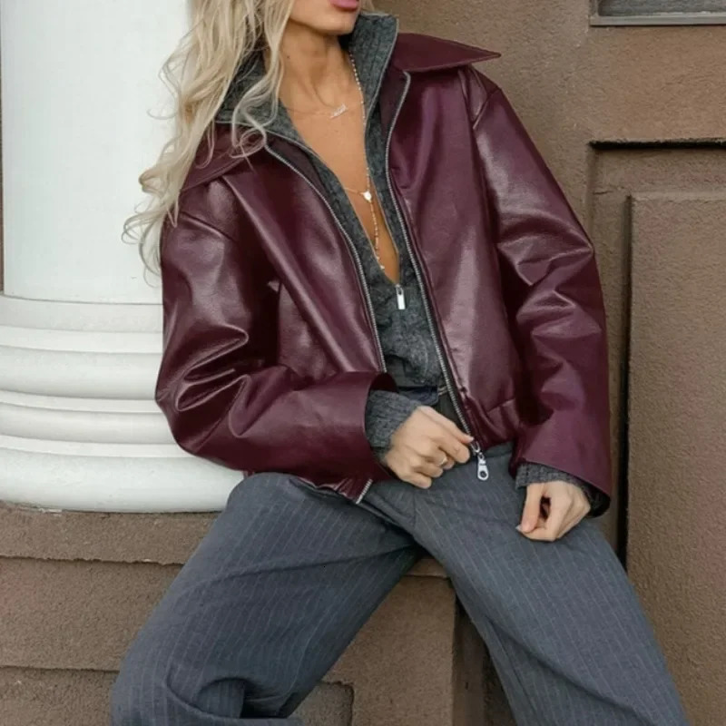 Autumn retro motorcycle style red PU leather jacket suitable for womens temperature womens fashionable matte zipper loose jacket 241111