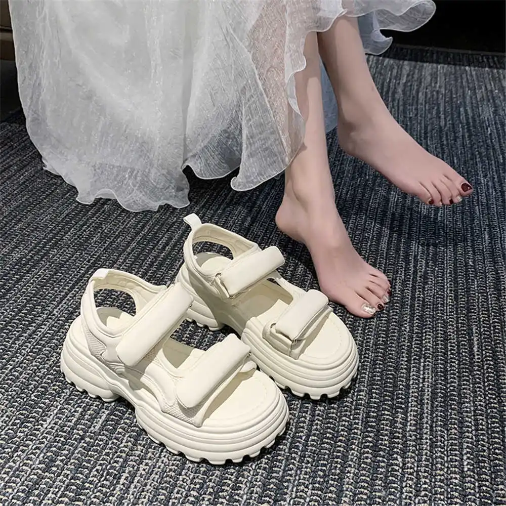 Plataform In Beach Sand Women's Soft Slippers Wholesale Sandals Shoes Designer Luxury Sneakers Sport Loffers Classical