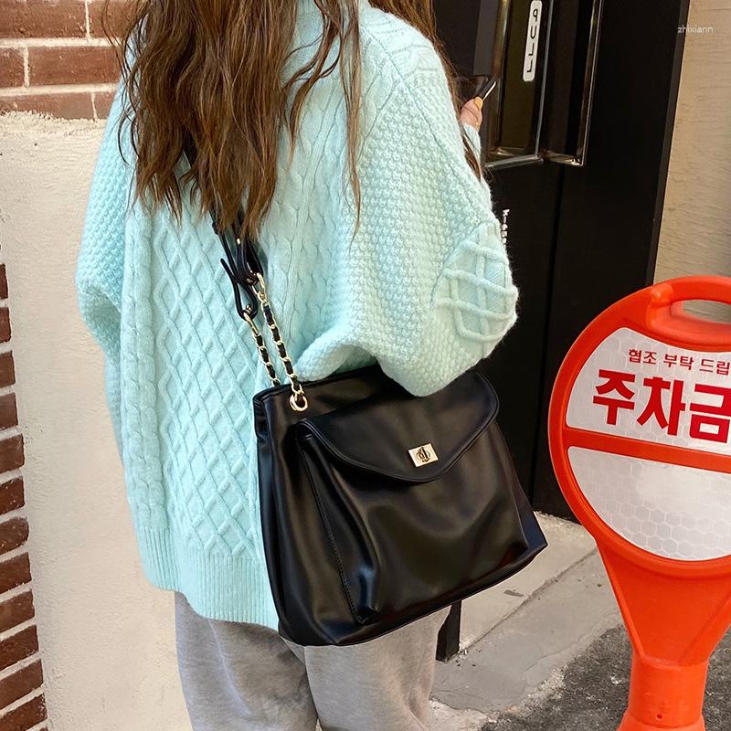 Bag Women's Autumn And Winter Versatile Commuter Large Capacity Wandering Soft Leather Underarm Chain Crossbody zhanyishengli