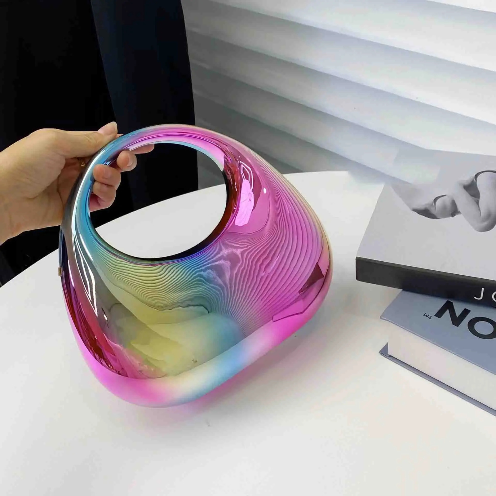 ISKYBOB Glossy Handbags for Women Banquet Bag Suitcase Shoulder Bag High Quality Acrylic Lady Fashion Shiny Crossbody Bag 241112