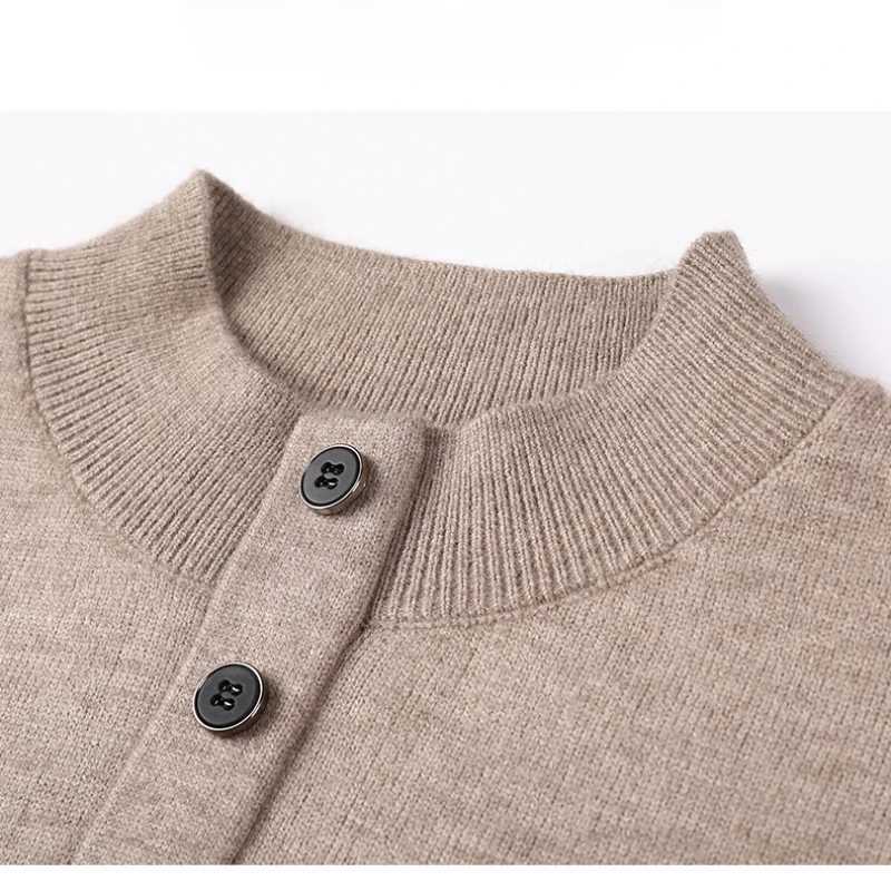 Winter Mens Knitted Sweater Half Turtle Neck Loose Youth Fashion City Europe and America Simple Sweater Button Collar W2411111