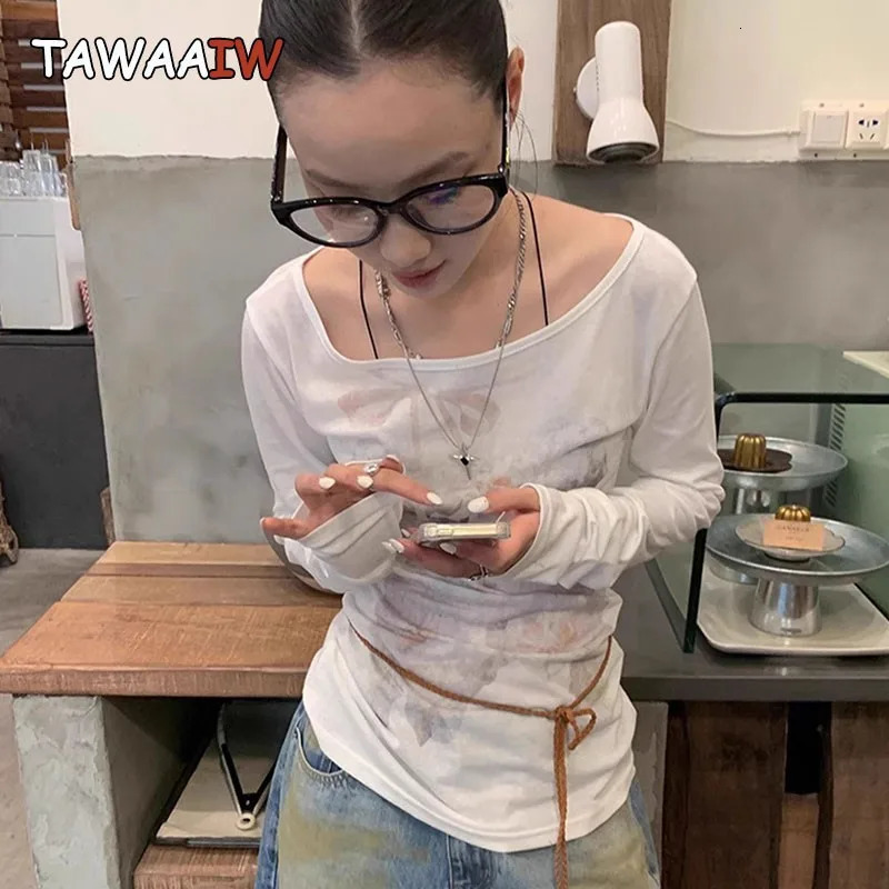 Tawaaiw Fairycore Graphic T-shirt long sleeved Korean fashion 2000s clothing Y2k autumn top fashionable womens T-shirt 241112