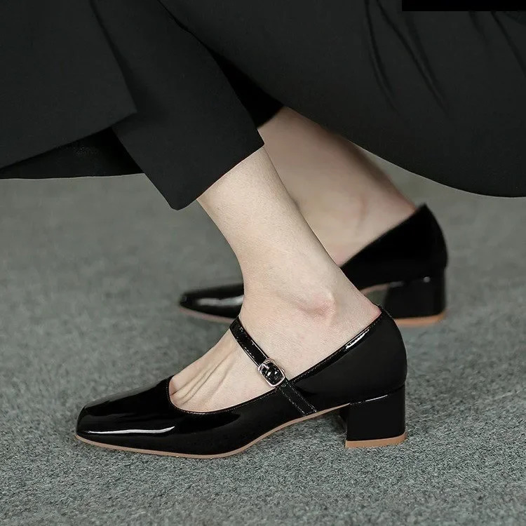 Spring Autumn Women Buckle Mary Janes Patent Leather Dress Shoes High Heels Pumps Retro Ladies Shoe Black Red 241111