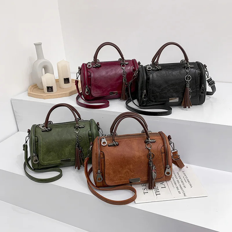 Fashion Women Shoulder Crossbody Bag Ladies Tassel ner Purse and Handbag Casual Female Large Capacity Boston Messenger Bags 241111