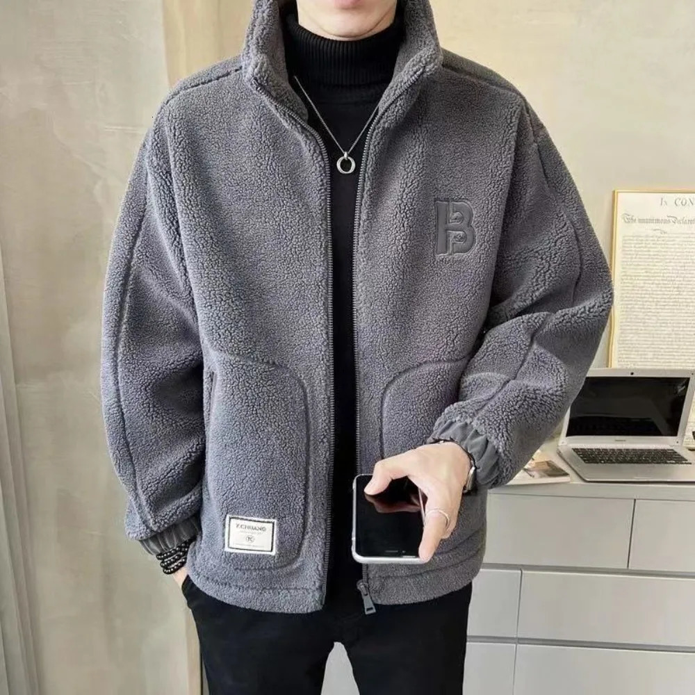 Men Lamb Wool Coats Mens Thicken Warm Jackets Hip Hop Streetwear Casual Fleece Oversized Fashion Zip Up Stand Jacket 241111