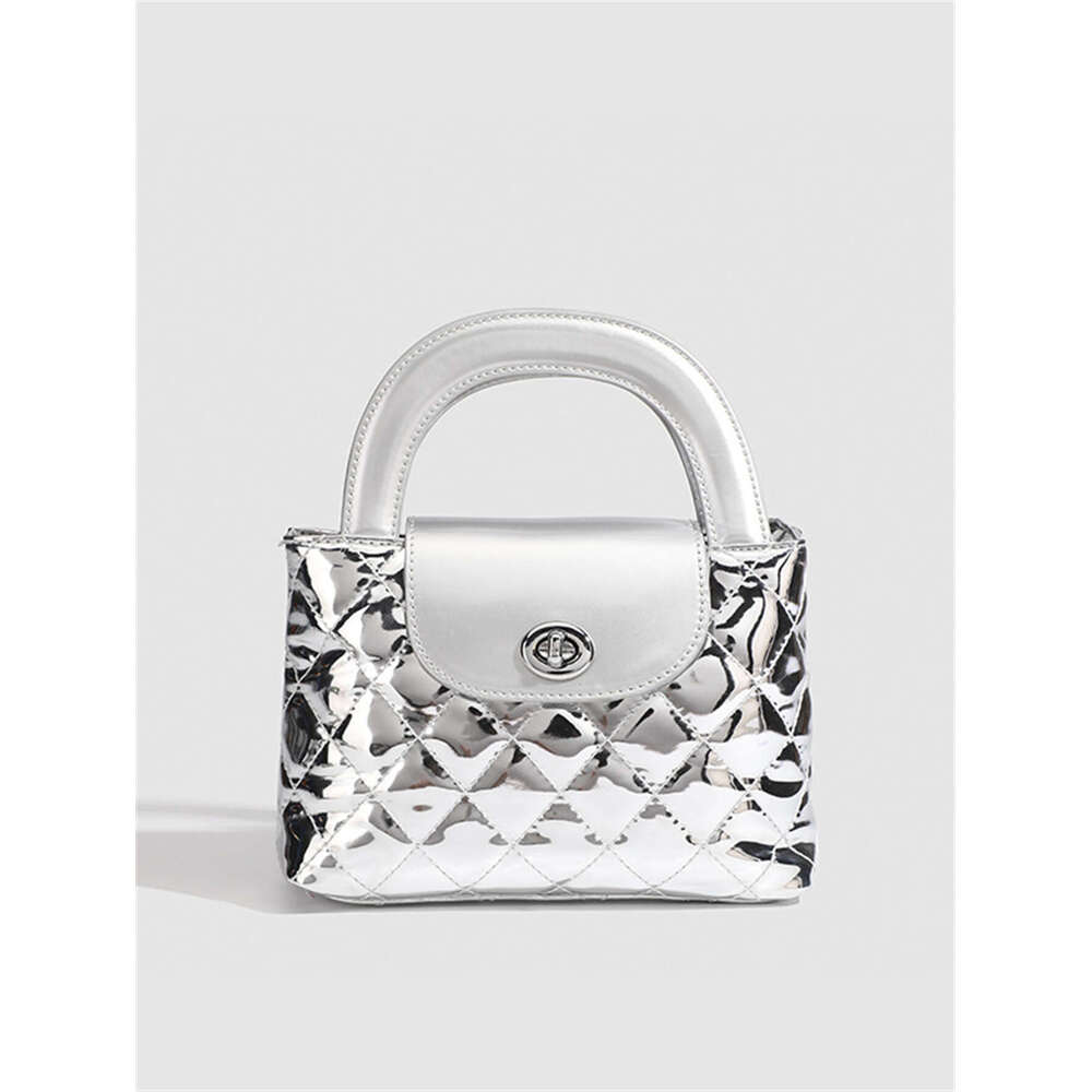 2024 new fashion niche design Dia check patent leather chain all commuter hand bill shoulder crossbody bag