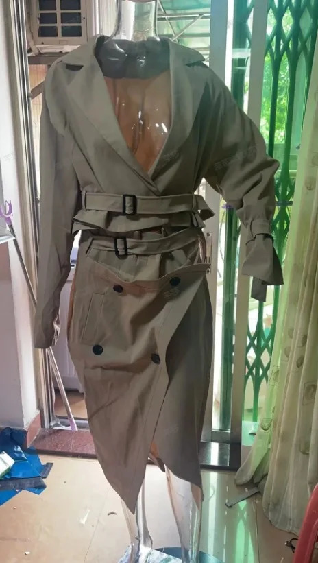 Leisure goods temperature button belt dress set womens stand collar short sleeved jacket top and high waisted slotted skiing office two-piece 241112