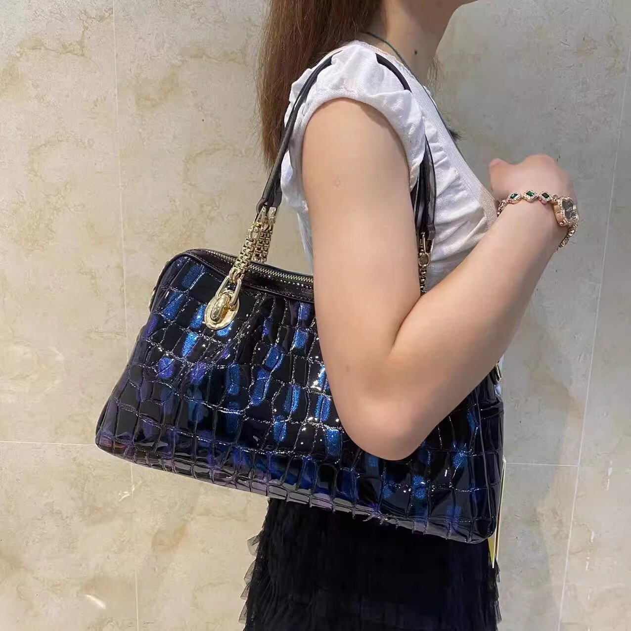 Genuine Leather Women Handbags 2024 New Fashion Female Portable Tote Bag Large-Capacity Cowhide Middle-Aged Mother Shoulder Bags BagVoyage