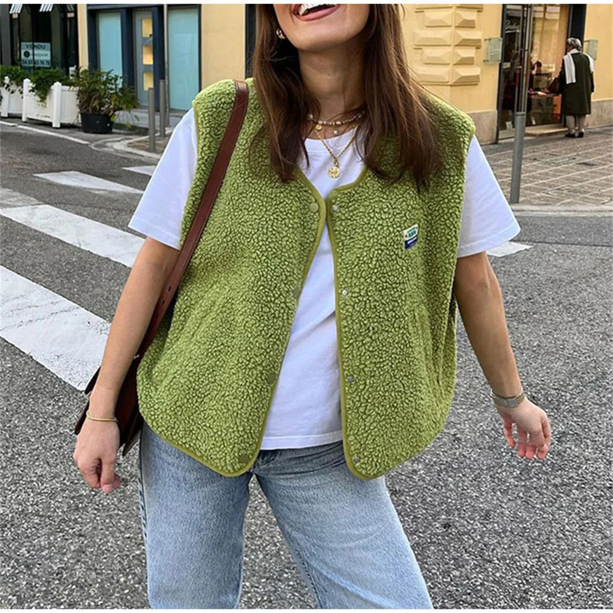 Womens fashion vest jacket 2024 autumn and winter V-neck solid single chest sleeveless jacket loose streetwear womens vest 241113