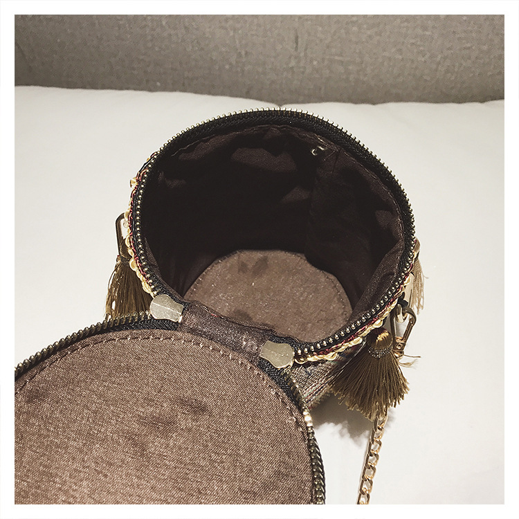 Women Bucket Bag Style Cylindrical Straw Bags Barrel-Shaped Woven Women Crossbody Bags Metal Handle Shoulder Tote Bag