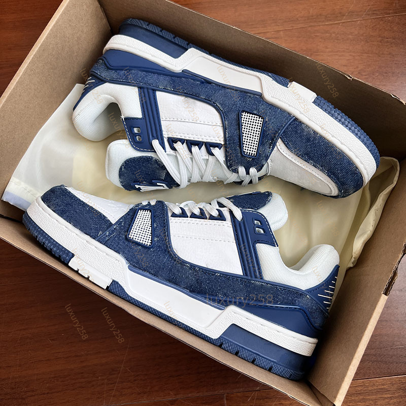 Designer shoes Embossed Shoes sneaker trainers Casual shoes denim canvas leather white green redblue letter fashion platform mens womens low trainers