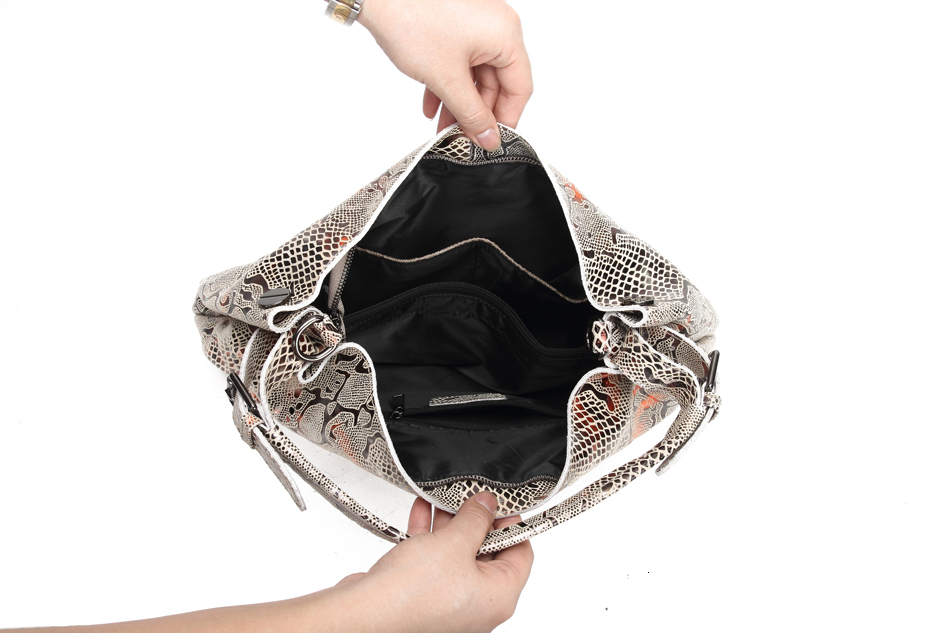Female Genuine Shoulder Bags New Serpentine Emed Shiny Cross Body Real Cow Leather Handbags Women Gl08 Genuine Leather Serpentine BagVoyage