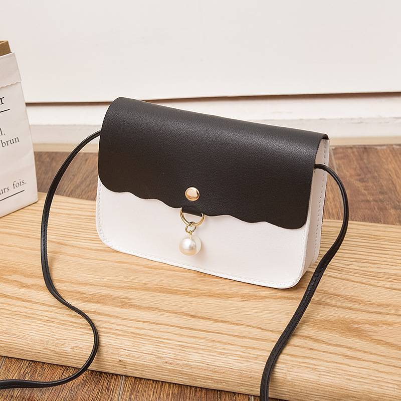 New Women Fashion Shoulder Bag Pearl Pendant Mini Crossbody Bag Casual Contrasting Color Small Square Bag Simple Handbag Gifts