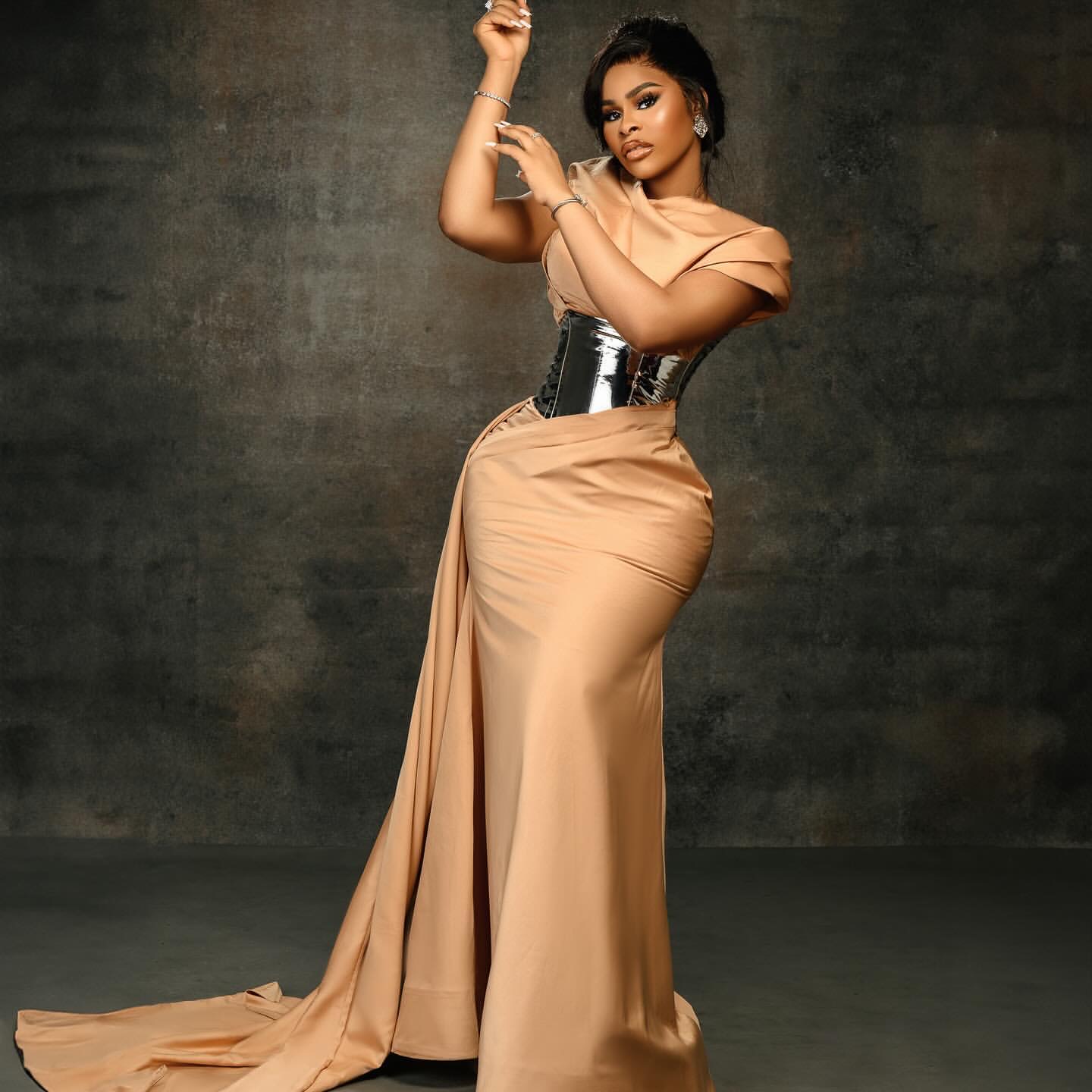 2024 Plus Size Champagne Mermaid Prom Dresses For Special Occasions Stylish Satin Elegant Evening Party Birthday Gowns Dress For Women Vestidos de nov