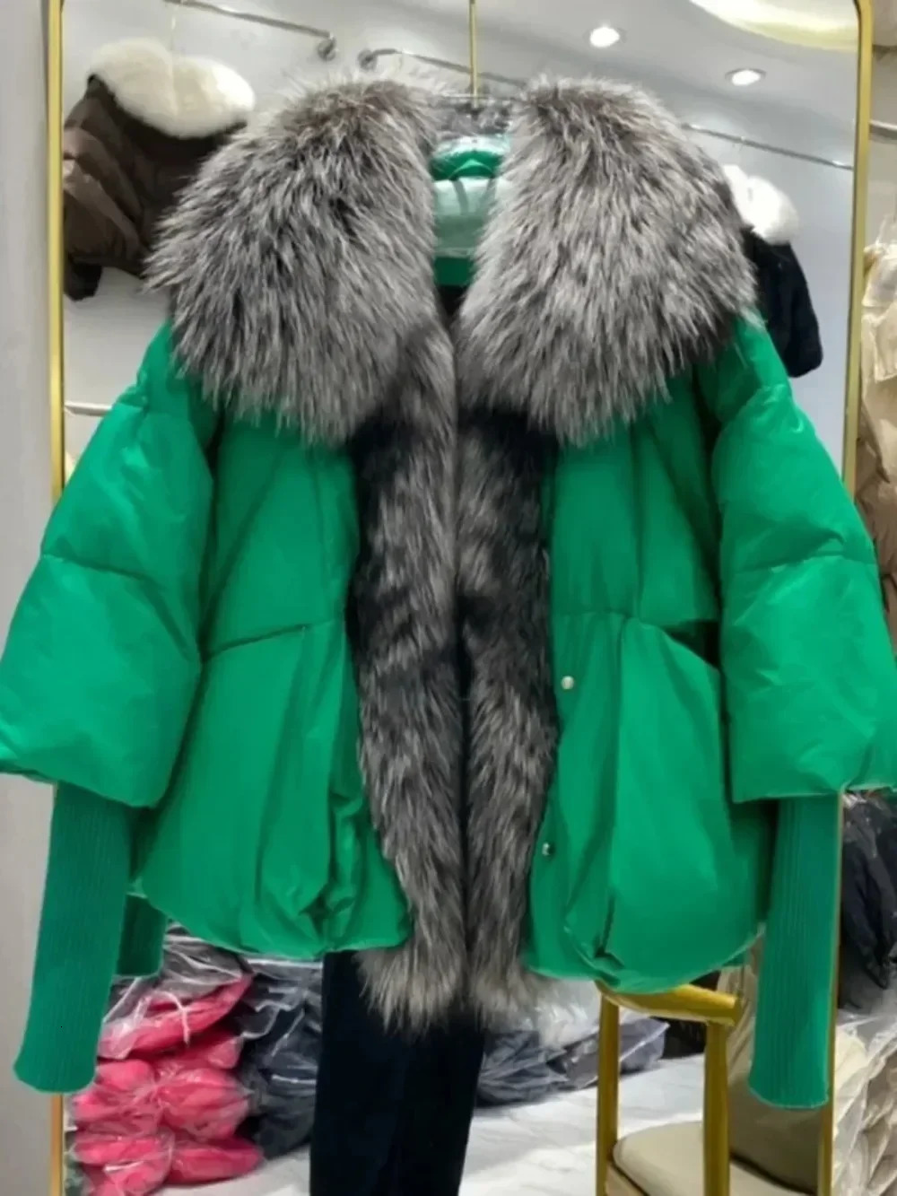 Splicing jacket detachable fox fur collar inflatable jacket womens jacket white duck down jacket womens fashionable and casual autumn item 241112