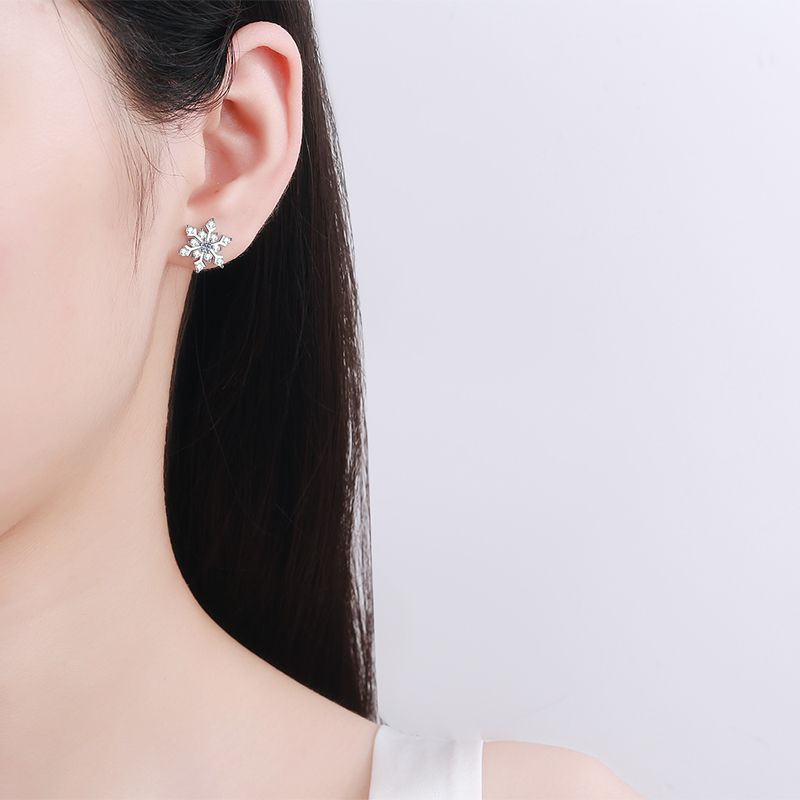 D JECIRCON 0.72ct Moissanite Color Earrings for Women Sterling Sier Snowflake High-end Ear Studs Shiny Dia Ear Jewelry smile