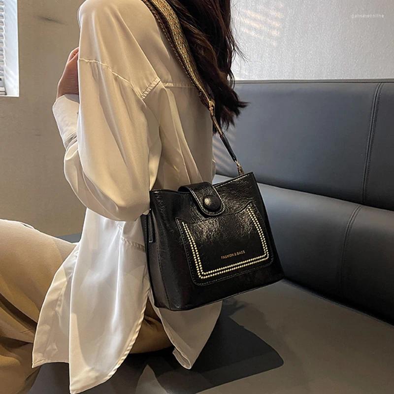 Shoulder Bags Fashion Large-capacity Bucket Crossbody For Women Casual Portable Messenger Bag Ladies Handbags Purses