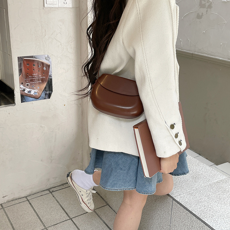 Womens Small Messenger Bag Solid PU Leather Shiny Shoulder Bag Fashion Saddle Bags Flip Buckle Phone Coin Purse Lipstick Storage
