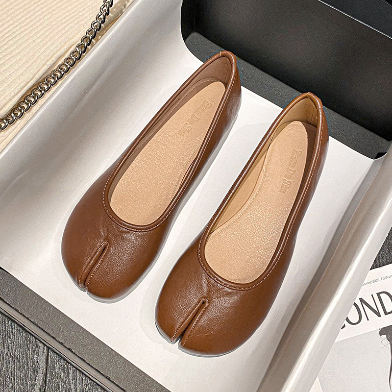Pig's hoof shoes, cowhide split toe shoes, women's summer flat bottomed shallow mouth single shoes, ballet horse's hoof shoes, Ashige, 