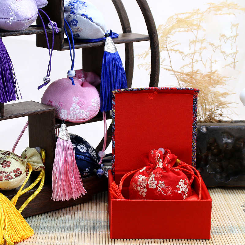 Chinese Silk Style Brocade Embroidered Bag Embroidery Sachet Cloth Pouches Tassel Pendant Drawstring Bag For Jewelry Gift Bags