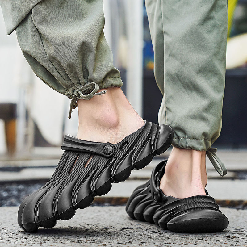 Litfun Casual Men's Slippers Summer Breathable Hollow Hole Shoes Flat Sandals EVA Outdoor Beach Cloud Slippers Home Bath Slides