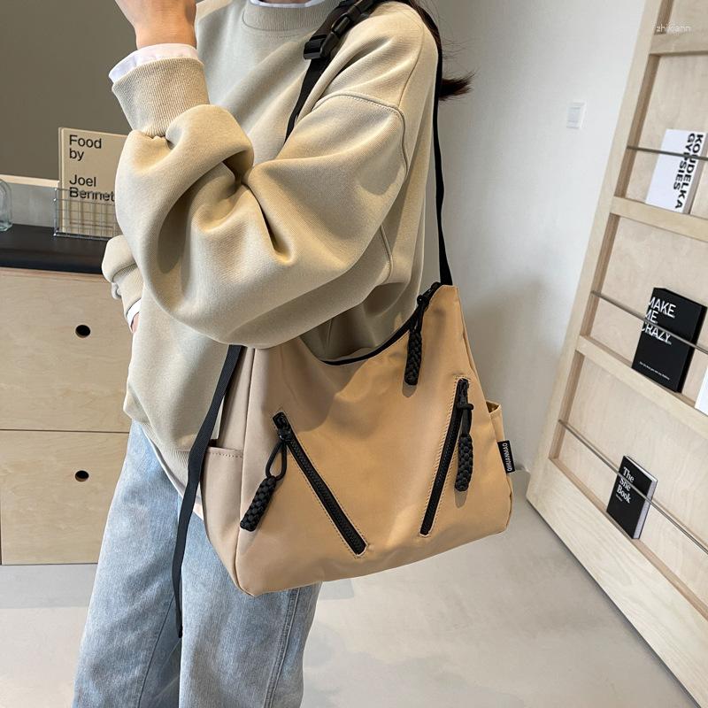 Totes Korean Style Large Capacity Lightweight Nylon Bag For Women Fashion All-match Artistic Solid Color Tote School zhanyishengli