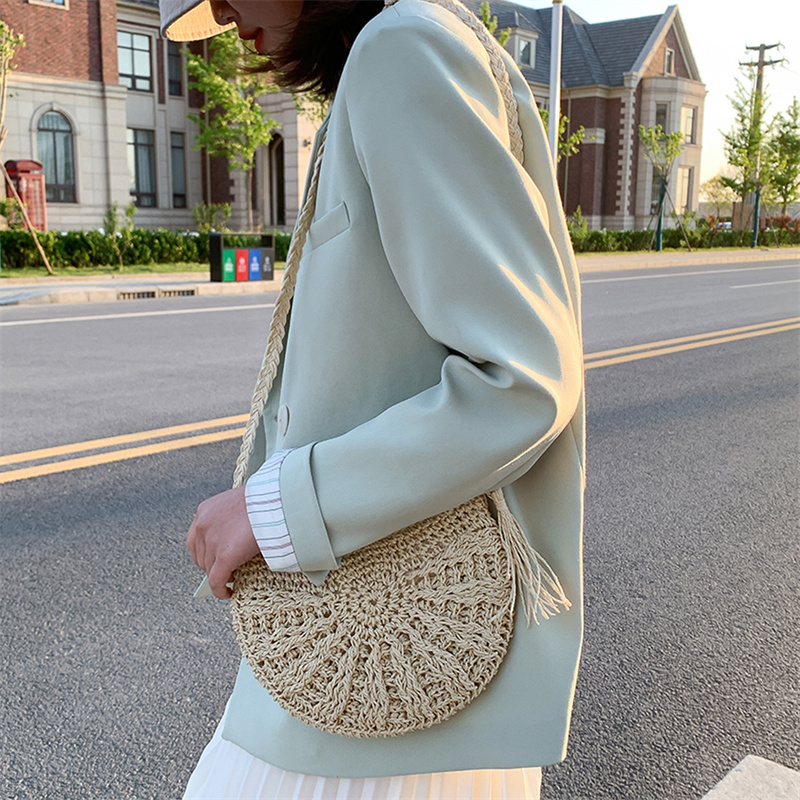 Half Round Straw Bag for Women Summer Beach Rattan Shoulder Bag Zipper Woven Half Moon Crossbody Handbags Bohemia Vacation