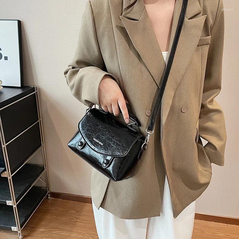 2025 NEW Totes Retro Style Texture Fashion Ladies Handbag Pattern Advanced Feeg Good-looking Crossbody Bags Versatile Shoulder zhanyishengli