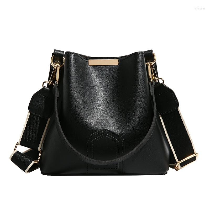 2025 NEW Drawstring Cross-border Textured Bucket Bag For Women Fashion Commuter Portable Shoulder Contrast Color Wide Strap Messenger zhanyishengli