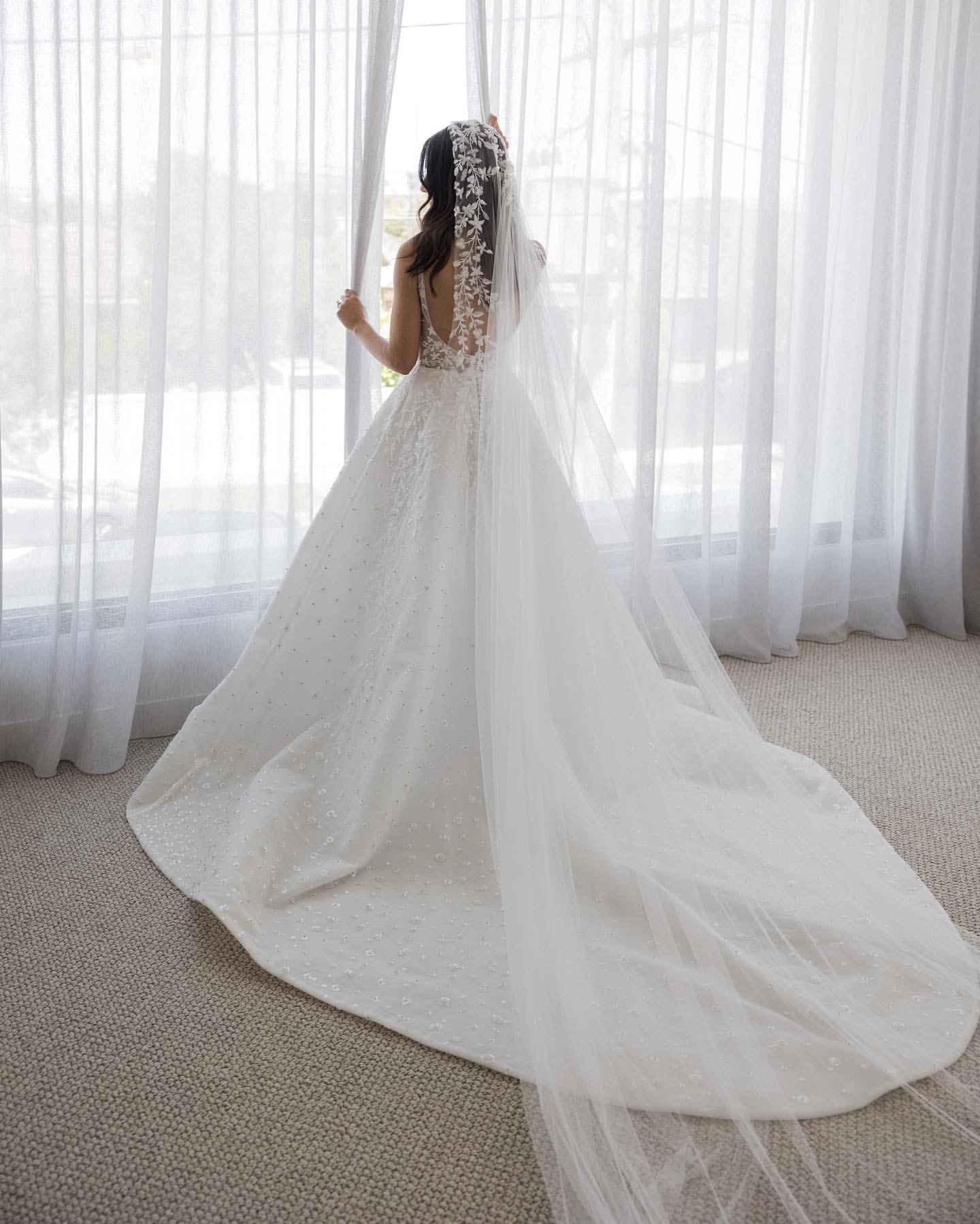 Boho A Line Dress For Bride V Neck Sequins Fulllace Wedding Dresses Bridal Gowns Vestidos Novia Thigh Split Backless Country Robe De Mariage 0515