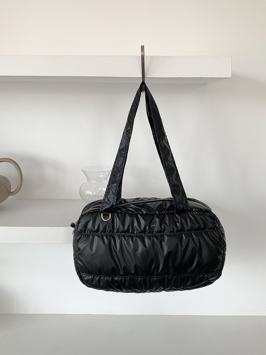 LEFTSIDE Silver Thread Shoulder Bags for Women 2023 Winter Korean Female Underarm Bag Lady Solid Color Big Handbags and Purses