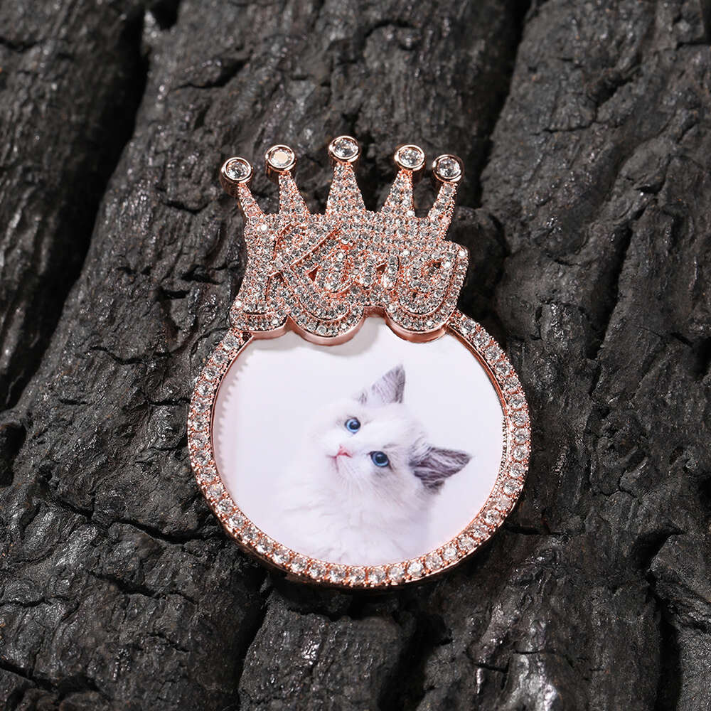 Top Quality Cute Crown Circular Custom Photo Pendant Necklace Hip-hop Personalized Full Diamond Diy Picture Memorial Jewelry Gifts Iced Out Gemstone B