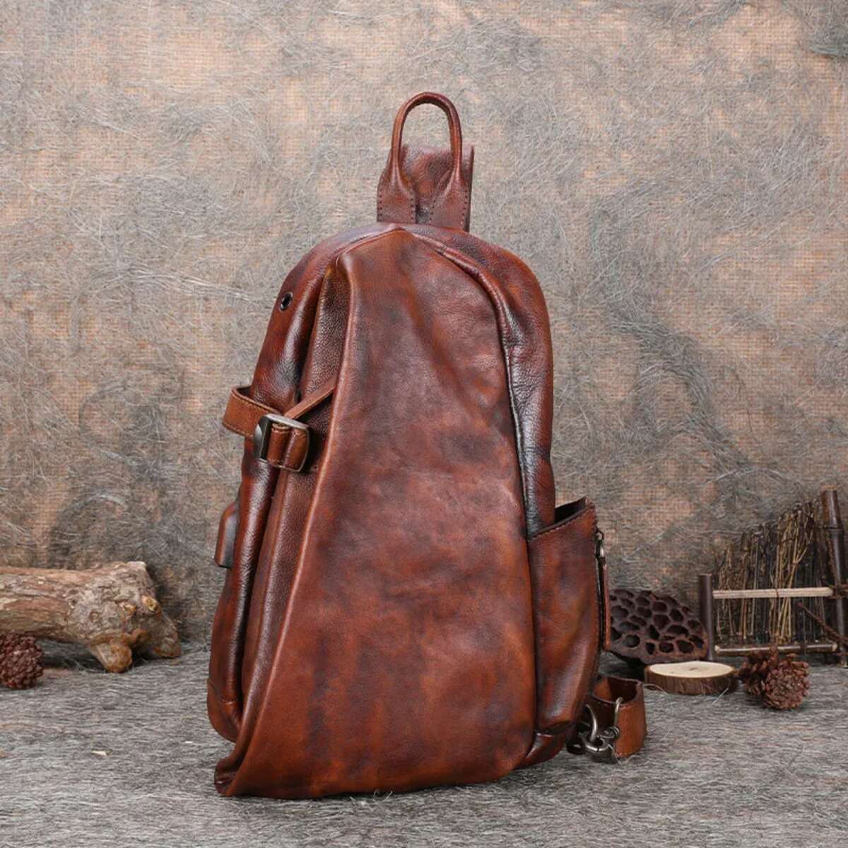 Men's Handmade Messenger Shoulder Bag Zipper Business Men Chest Pack Retro Soft First Layer Leather Vintage Style BagVoyage