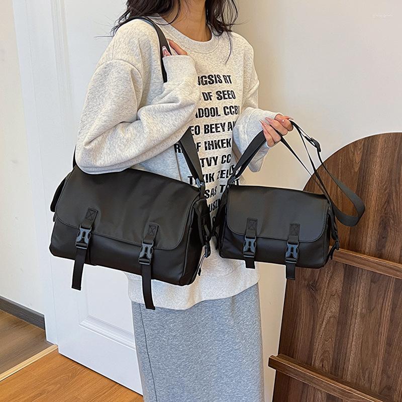 Totes Fashion Cool Casual Crossbody Bag Shoulder All-match Niche Messenger Waterproof Toog Style Small zhanyishengli