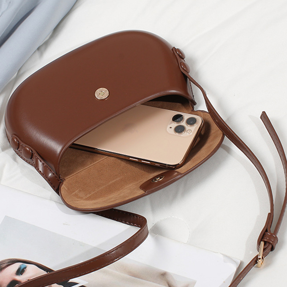 Women Casual Satchel Bag Solid Color PU Saddle Bag Vintage Messenger Bag Adjustable Strap Retro Commuting Bag Simple Sling Bag