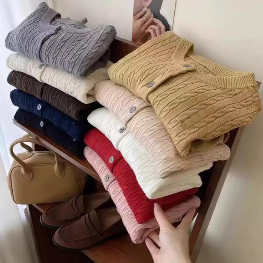 Designer Top Womens sweater mens sweaters Luxury Fashion Cardigan Comfortable warm Pony embroidery spiral design