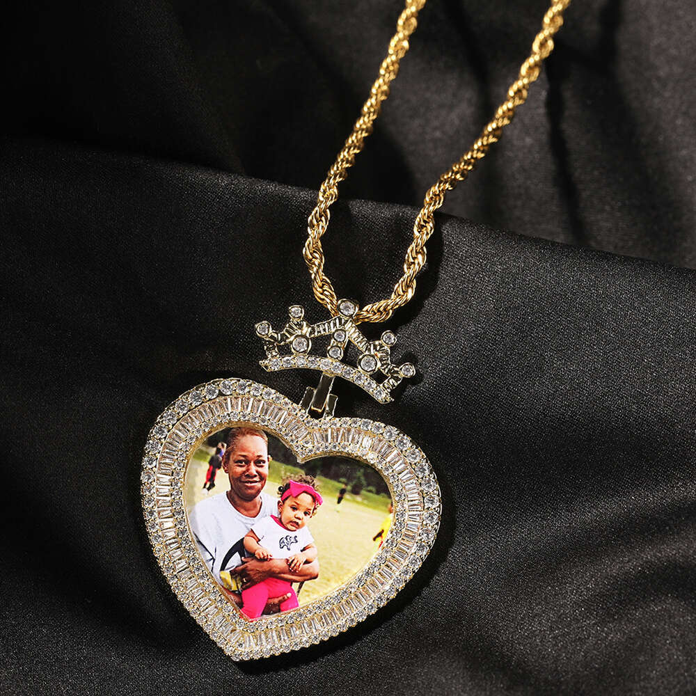 Crown Love Memory Photo Heart Frame Medal Pendant Necklace Top Quality Iced Out Cubic Zirconia Hip Hop Punk Custom Picture Personalized Bling Gemstone