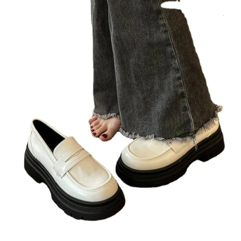 Ladies British Style Leather Shoes Black Muffin Student Single Shoes Retro All-match One Pedal Loafer Women Shoes 241112