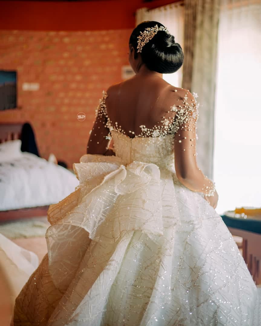 Chic Chiffon A Line Wedding Dresses Button Back Boho Beach Bridal Gown Bead Waist Robe de novia Scoop Neck Illusion Brides Dresses 02